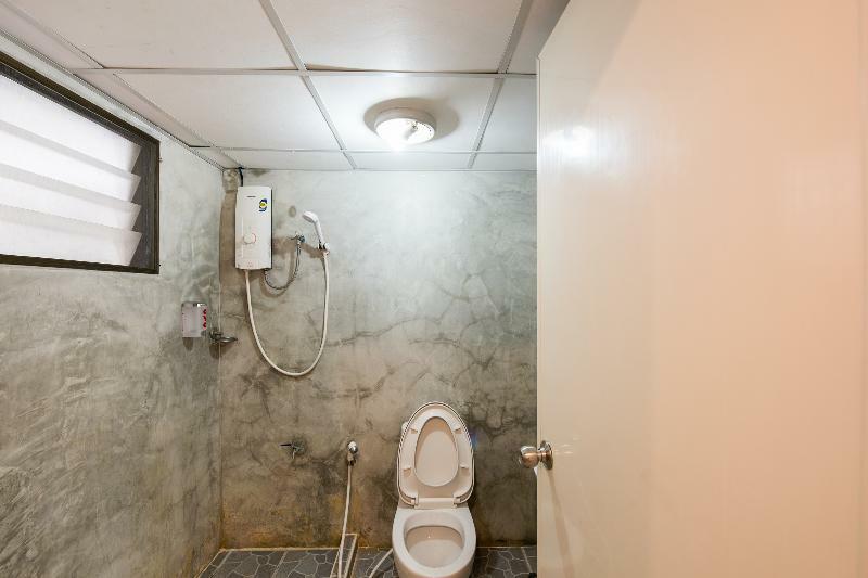 Oyo 110 Old Town Hotel Bangkok Bagian luar foto